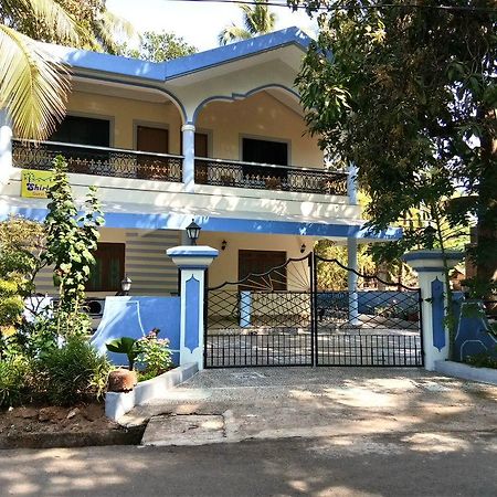 Shirley'S Guest House Majorda Bagian luar foto