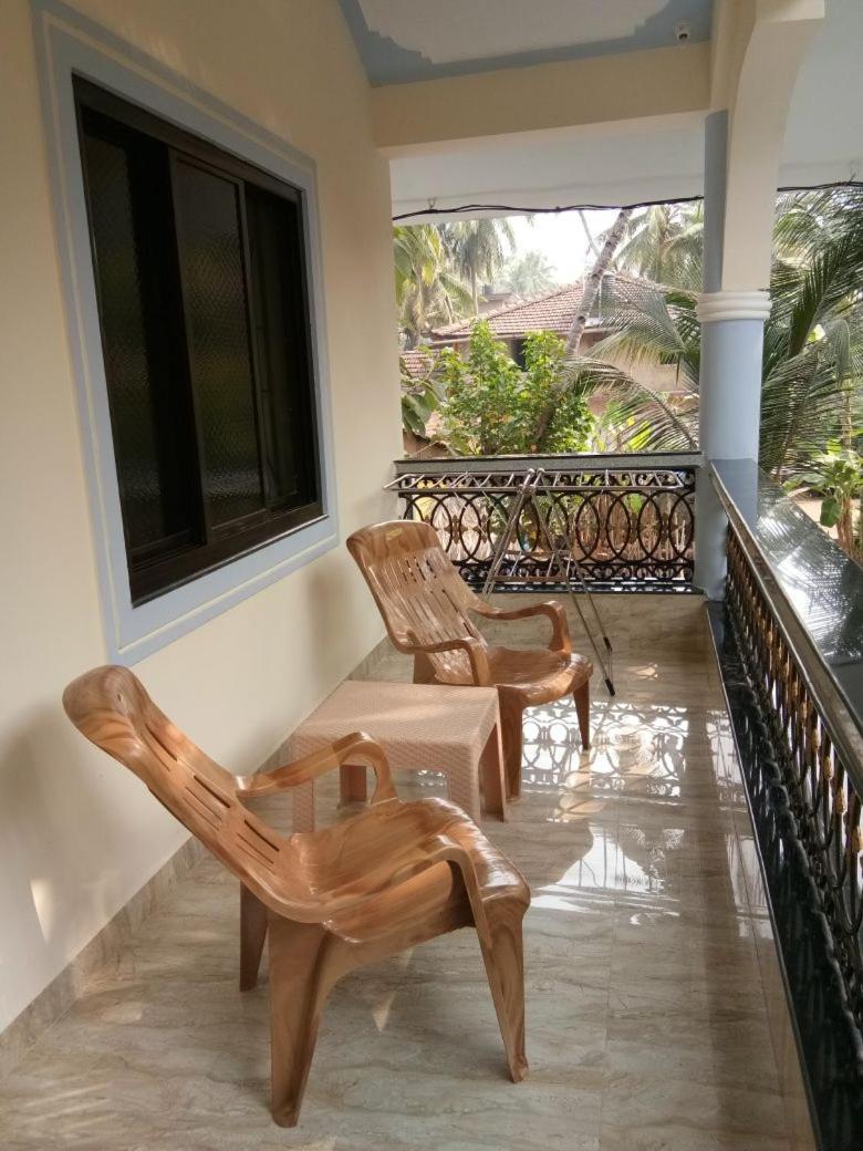 Shirley'S Guest House Majorda Bagian luar foto
