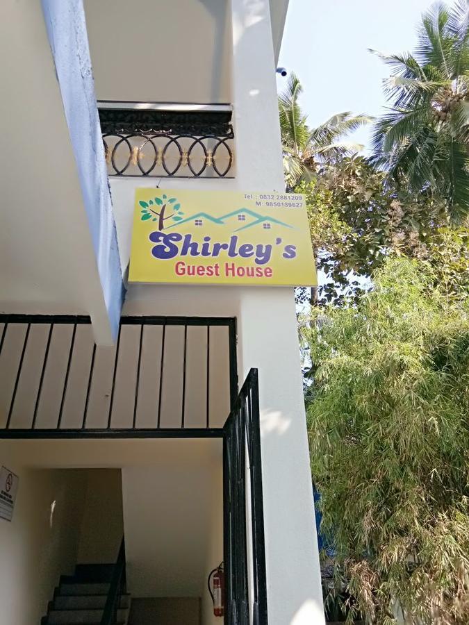 Shirley'S Guest House Majorda Bagian luar foto